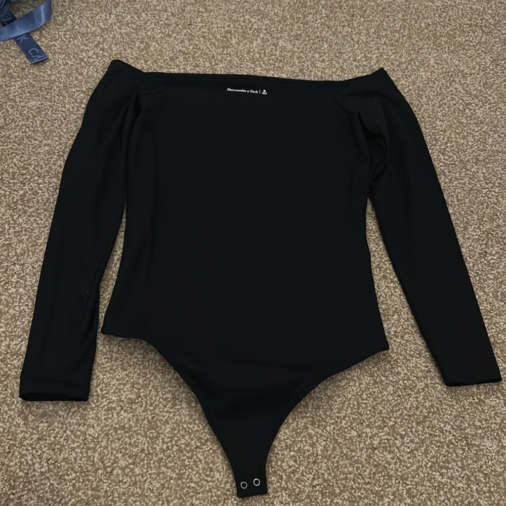 Abercrombie off the shoulder long sleeve bodysuit